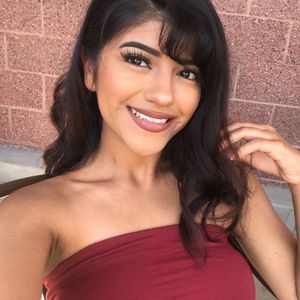 Meet your Posher, Alicia